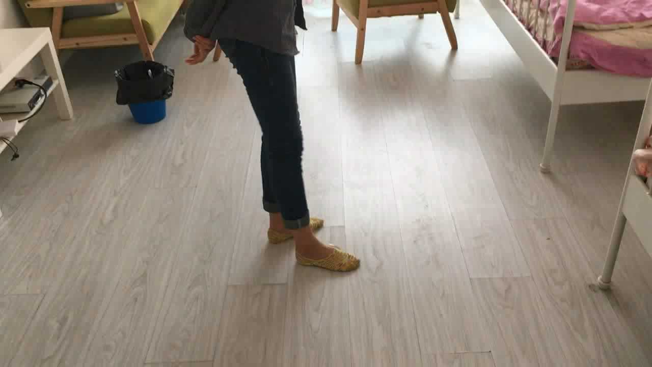 HLSM0108【活力诗蔓】诗蔓运动船袜碾踩水蛋.mp4_snapshot_04.44_[2025.03.24_18.43.32].jpg