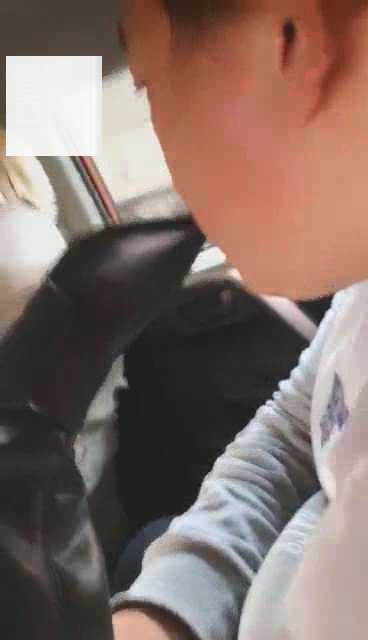 LRYC0127【冷柔】双主车内玩舔靴狗.mp4_snapshot_12.23_[2025.03.22_15.20.36].jpg