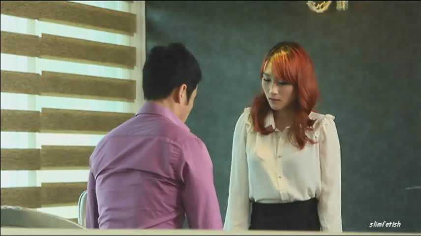 FW0002【fetishwoman】霸道女上司.mp4_snapshot_05.46_[2025.03.24_18.52.57].jpg
