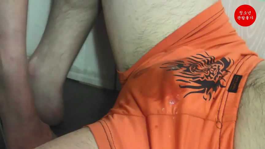 FW0010【fetishwoman】猫女郎高根踢踩蹂躏裆部.mp4_snapshot_05.29_[2025.03.24_18.54.16].jpg