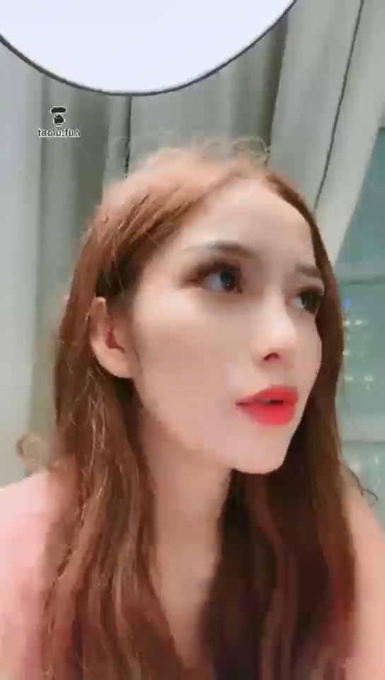 YNDXJ0035 一诺大小姐_极致诱惑 大小姐的舔脚狗.jpg