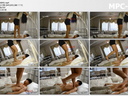 奴隶岛_婷婷初次体验踩踏、踮脚尖碾踩
