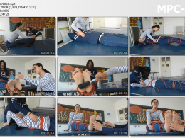突围摄影_面对拿着道具的闺蜜妹子害怕极了
